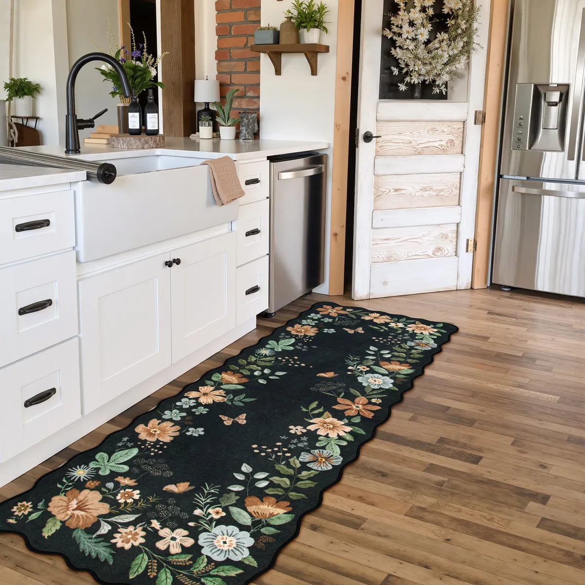Flore Washable Boho Modern Parisian Floral Scalloped Black Rug Area Rugs Lahome 2' x 5'