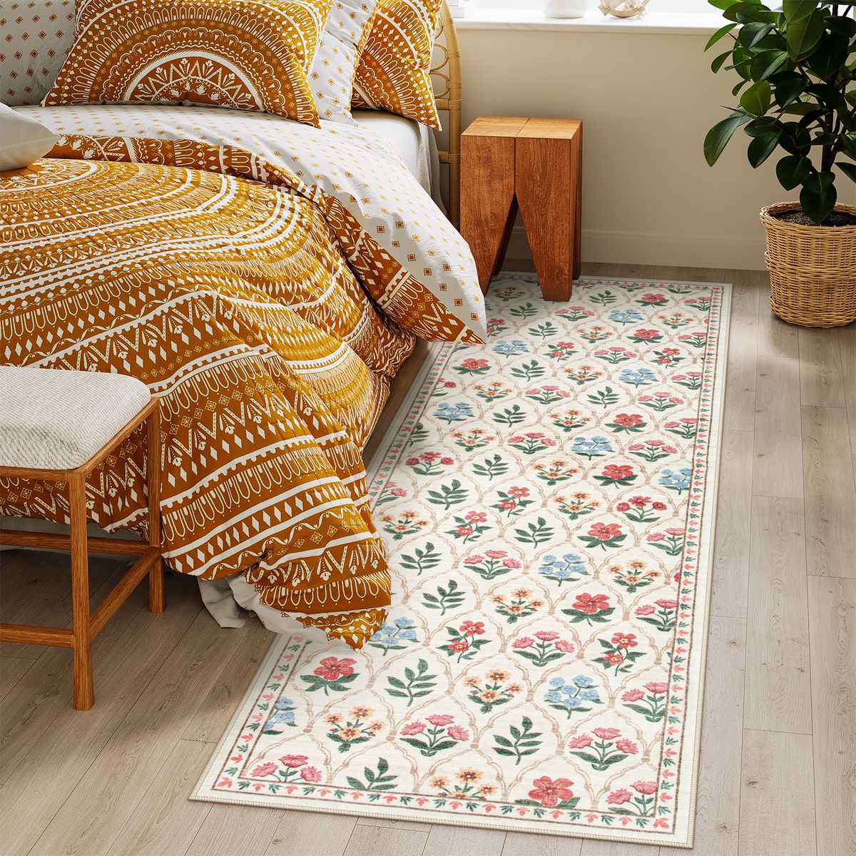 Naya Washable Moroccan Floral Beige/Pink Rug Clearance Rugs Lahome