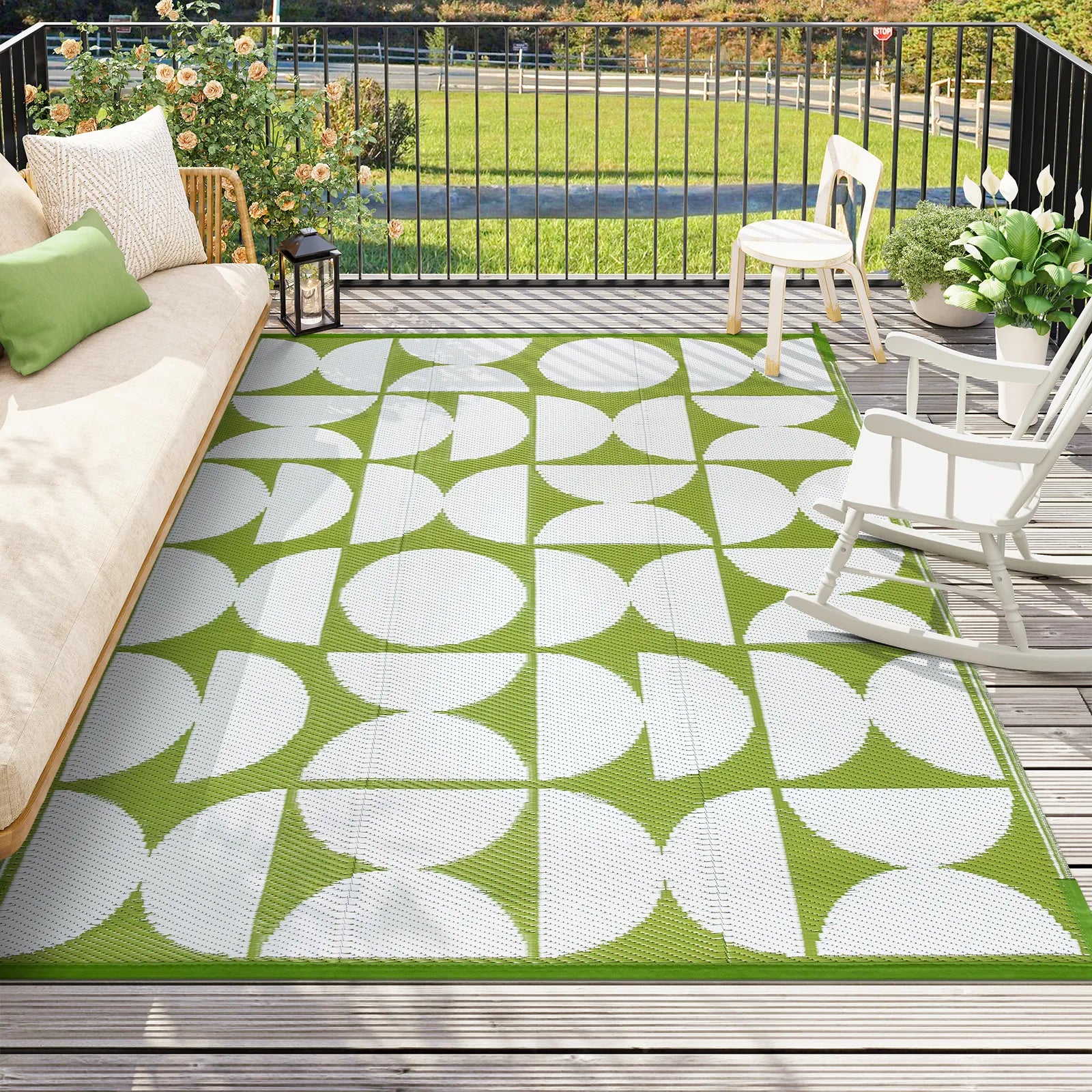 Isaline Boho Waterproof Reversible Green Indoor/Outdoor Rug Rugs Lahome