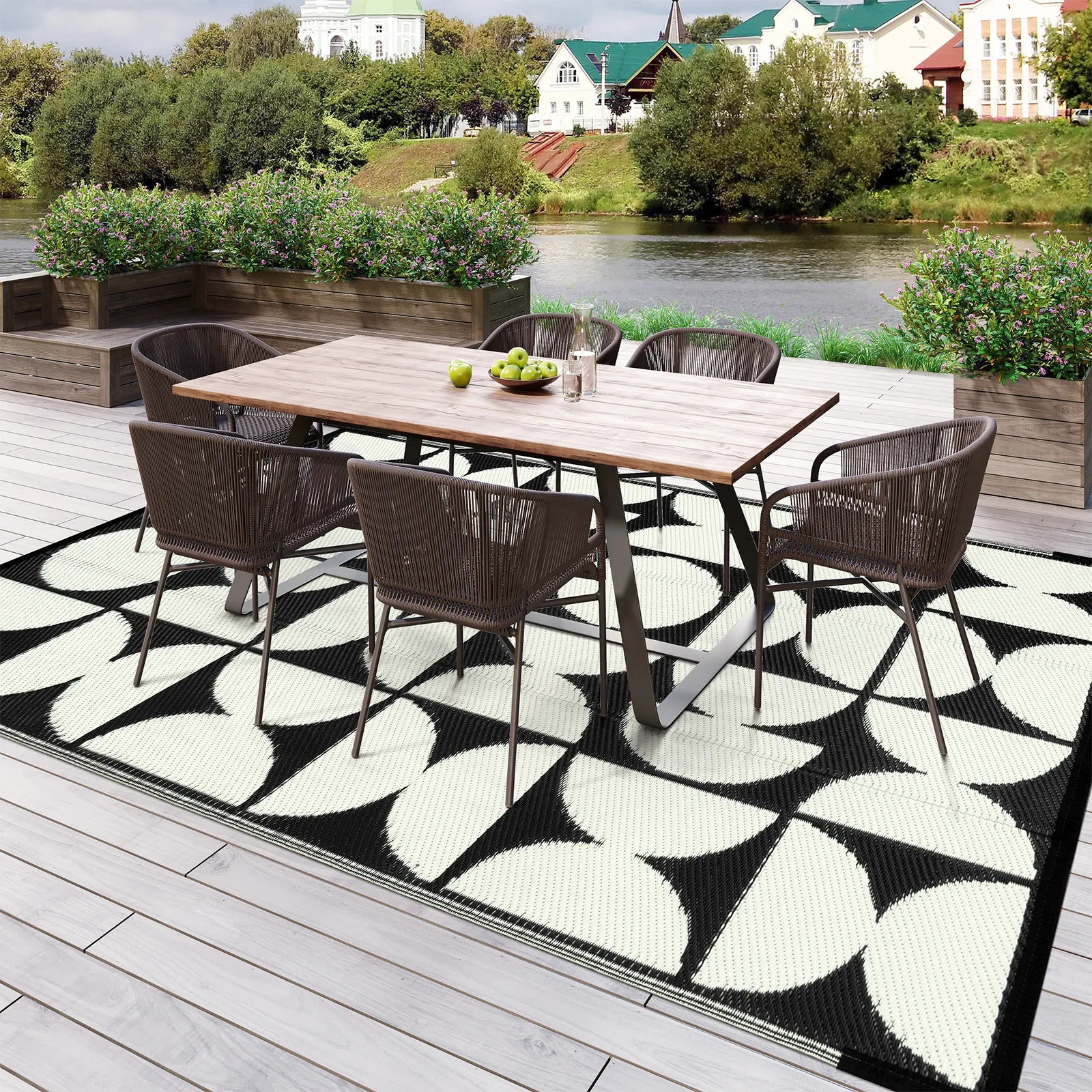 Isaline Boho Waterproof Reversible Black Indoor/Outdoor Rug Rugs Lahome