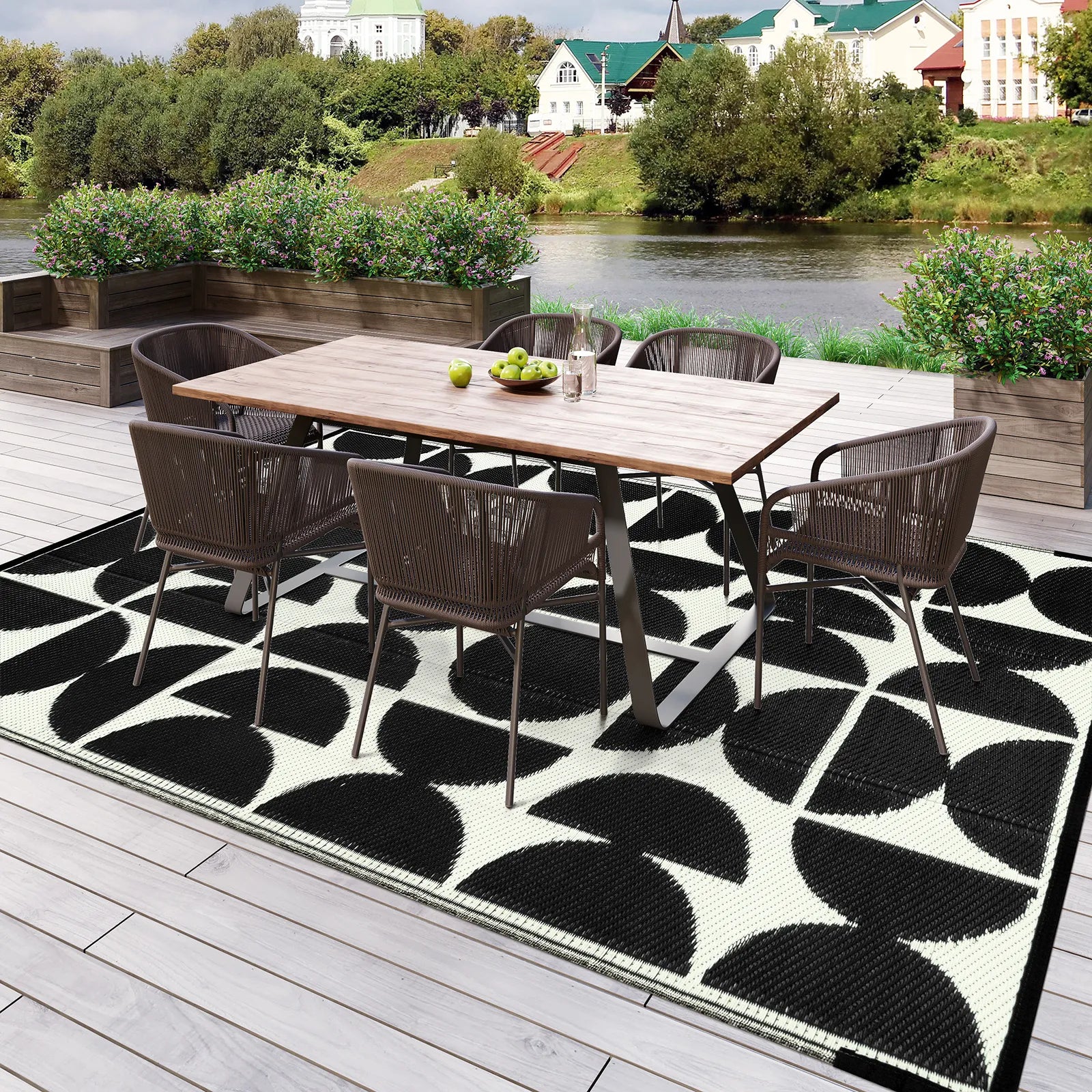 Isaline Boho Waterproof Reversible Black Indoor/Outdoor Rug Rugs Lahome