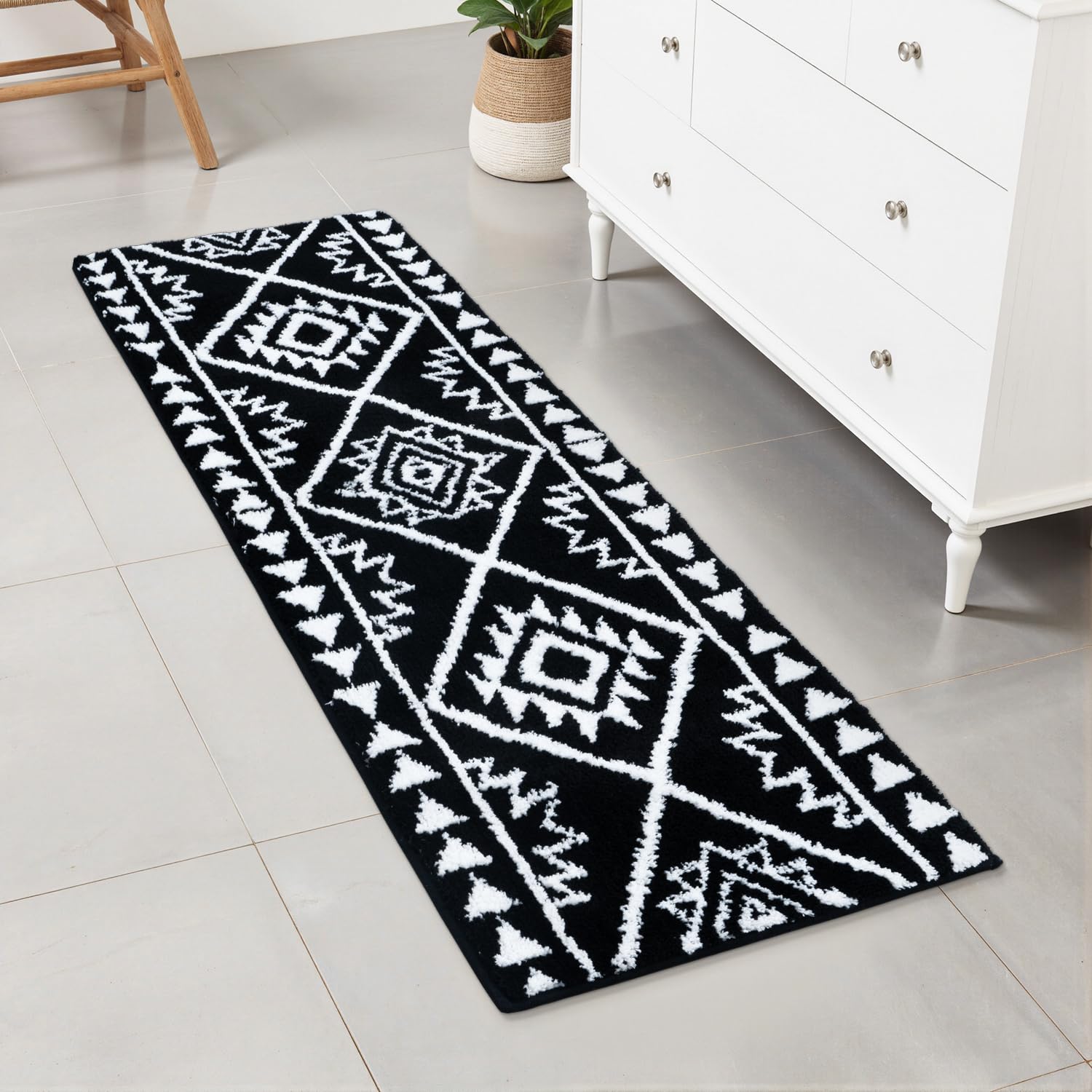 Lahomerugs Boho Bathroom Rugs Black Tribal Bath Mat Western Non-Slip Absorbent Bath Rug Bath mats Plush Soft Farmhouse Geometric Bathroom Floor Mat for Shower Toilet Tub, 18x26 inch Lahomerugs Lahome
