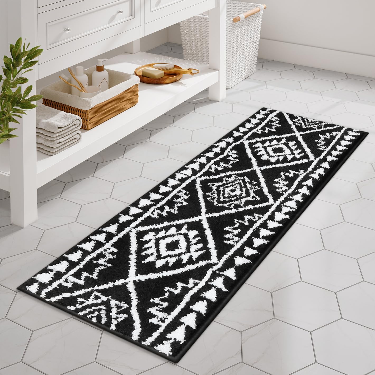 Lahomerugs Boho Bathroom Rugs Black Tribal Bath Mat Western Non-Slip Absorbent Bath Rug Bath mats Plush Soft Farmhouse Geometric Bathroom Floor Mat for Shower Toilet Tub, 18x26 inch Lahomerugs Lahome