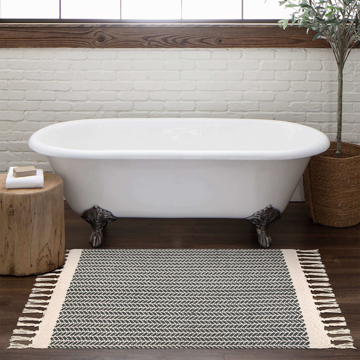 Belle Washable Farmhouse Non-Shedding Boho Grey Rug with Tassels Cotton Area Rugs Lahome