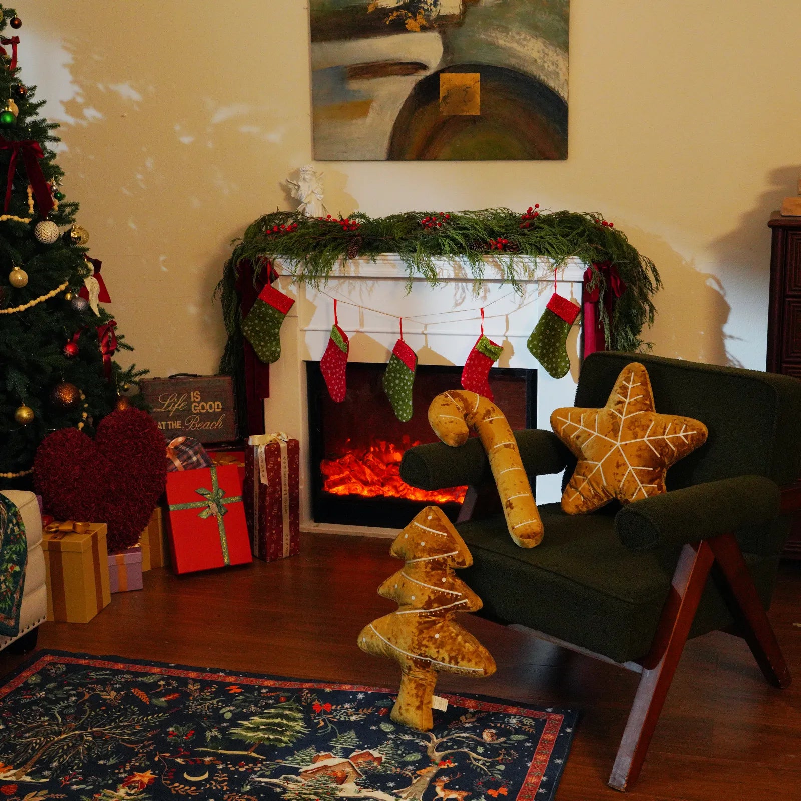 Antoine Christmas Golden Tree Plush Pillow Pillow Lahome