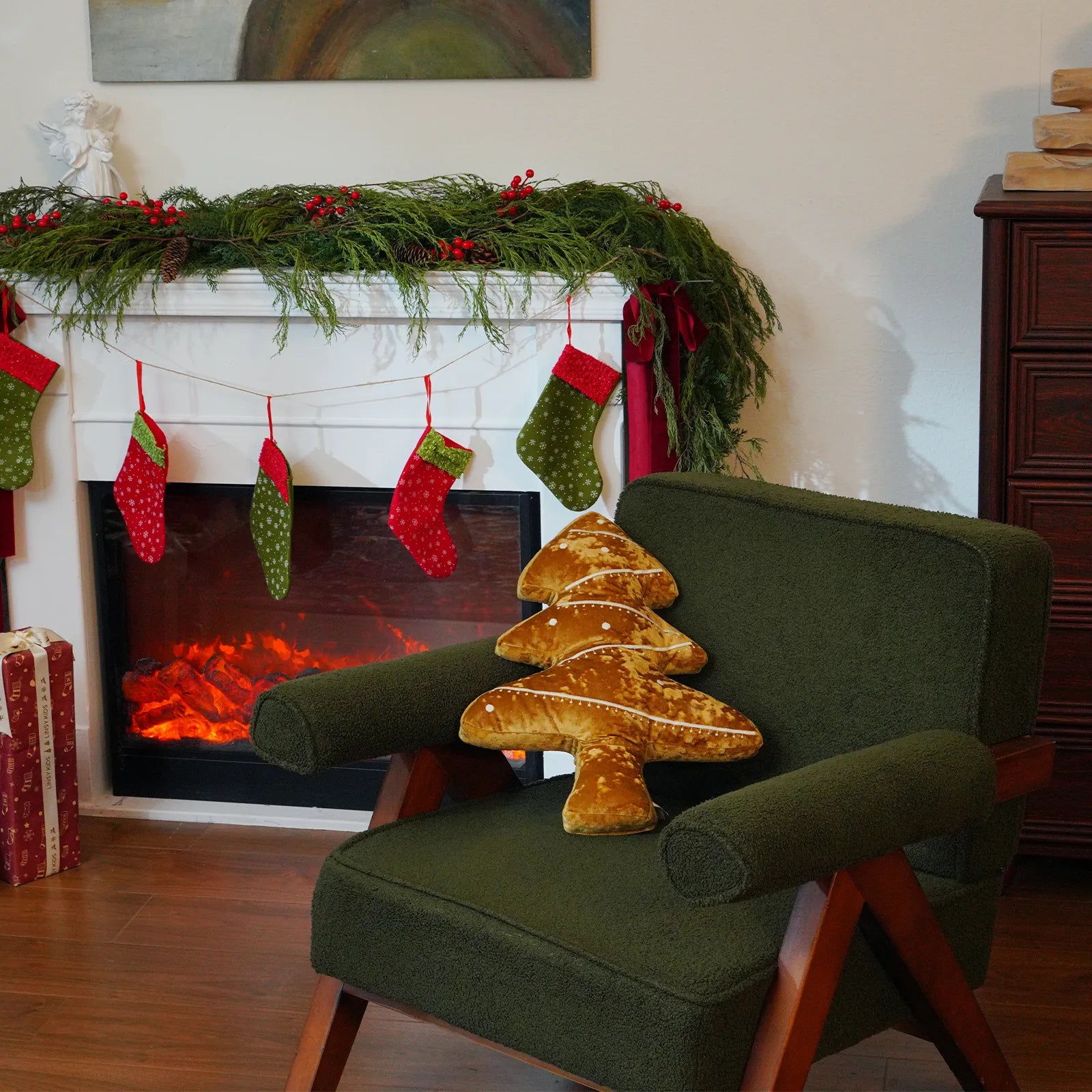 Antoine Christmas Golden Tree Plush Pillow Pillow Lahome