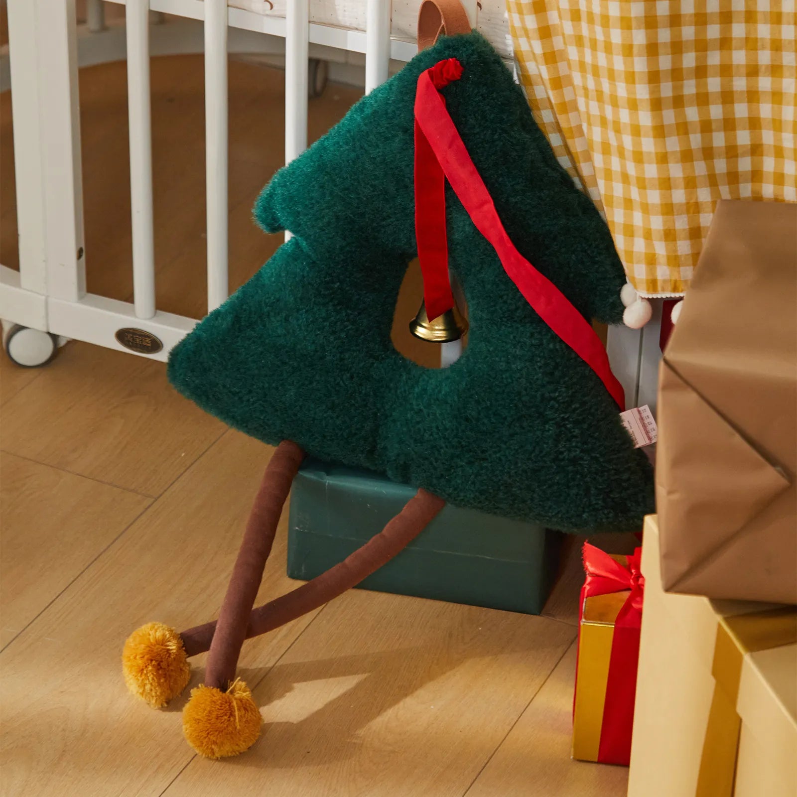 Quentin Christmas Tree with Bow & Bell Decorate Decorate Lahome