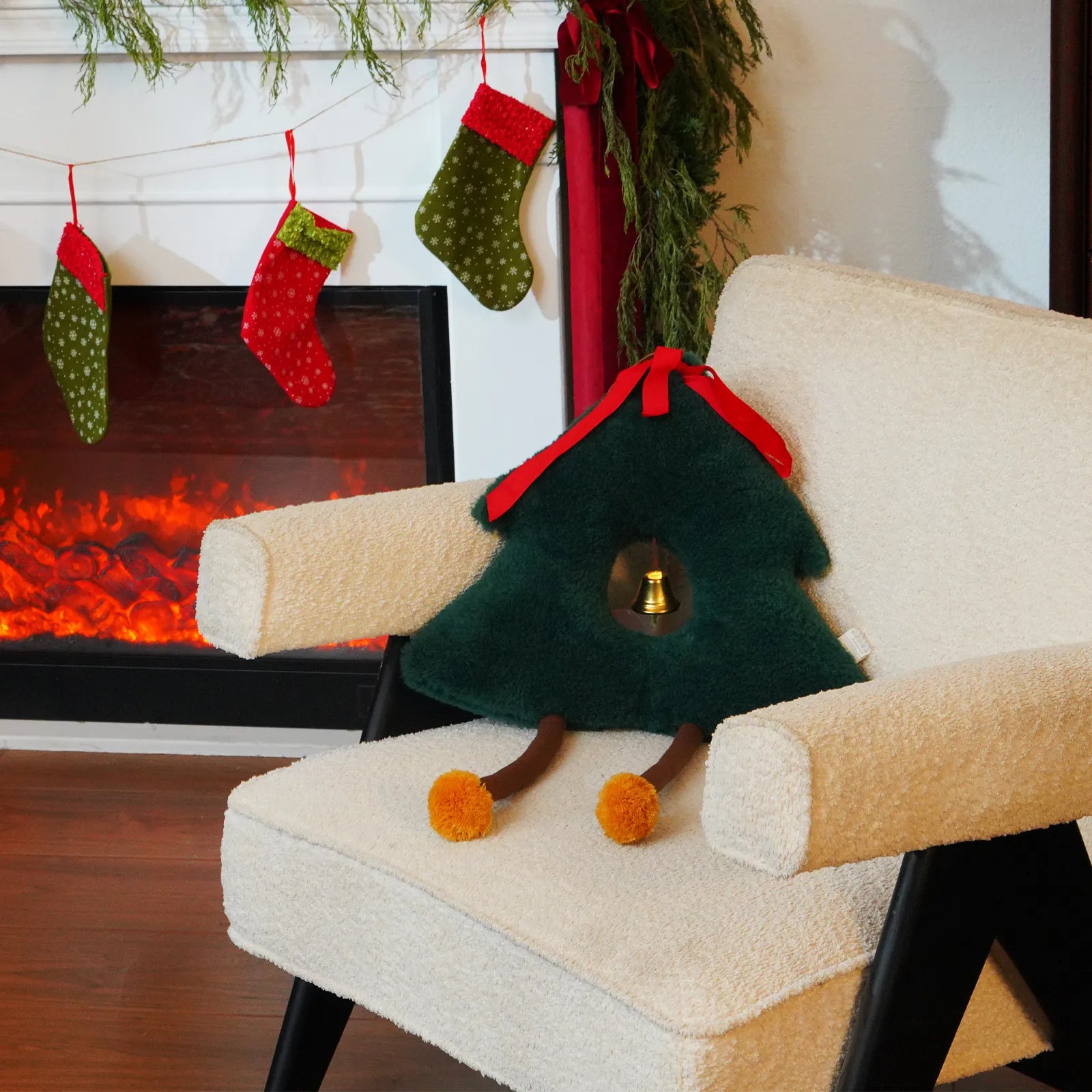 Quentin Christmas Tree with Bow & Bell Decorate Decorate Lahome