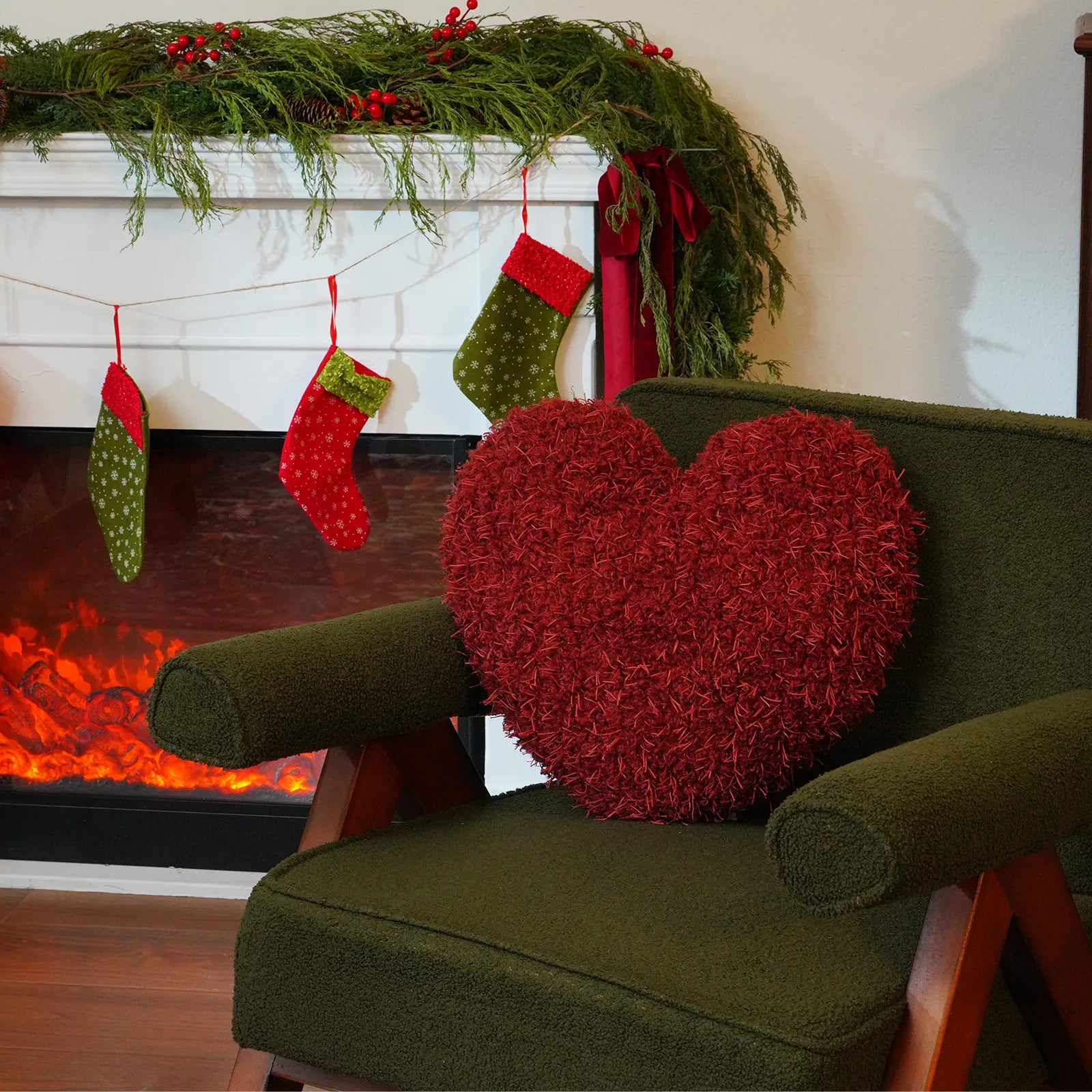 Remy Christmas Eternel Heart Romantic Pillow Pillow Lahome