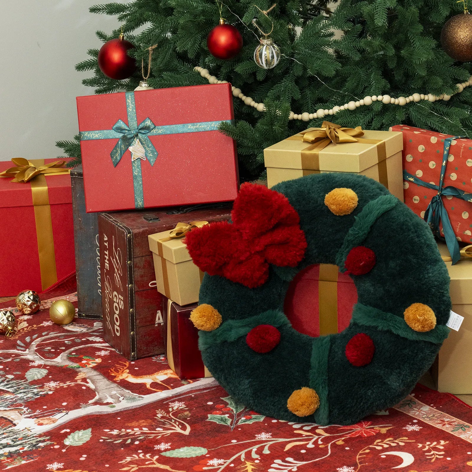 Ulysse Christmas Wreath Plush Pillow Pillow Lahome