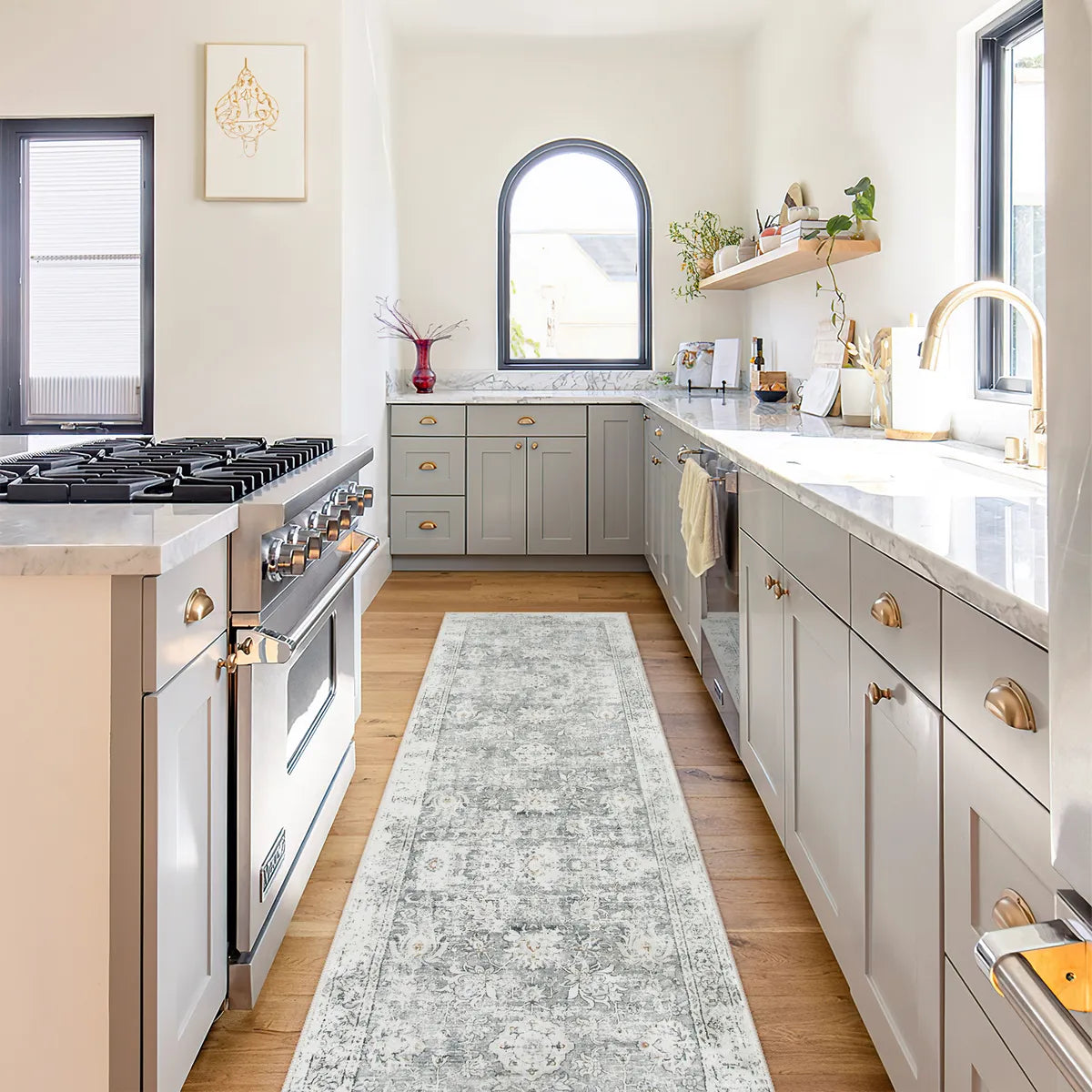 Antinea Washable Vintage Floral Grey 2x5 Runner Rug Area Rugs Lahome