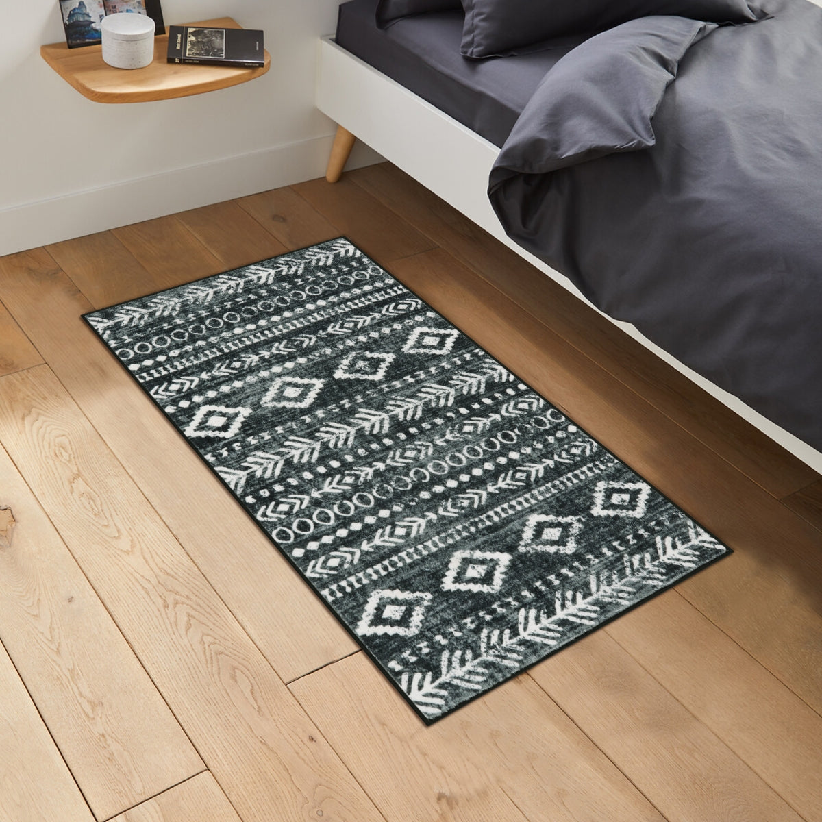 Varena Washable Modern Rustic Farmhouse Moroccan Tribal Black/White Rug Area Rugs Lahome