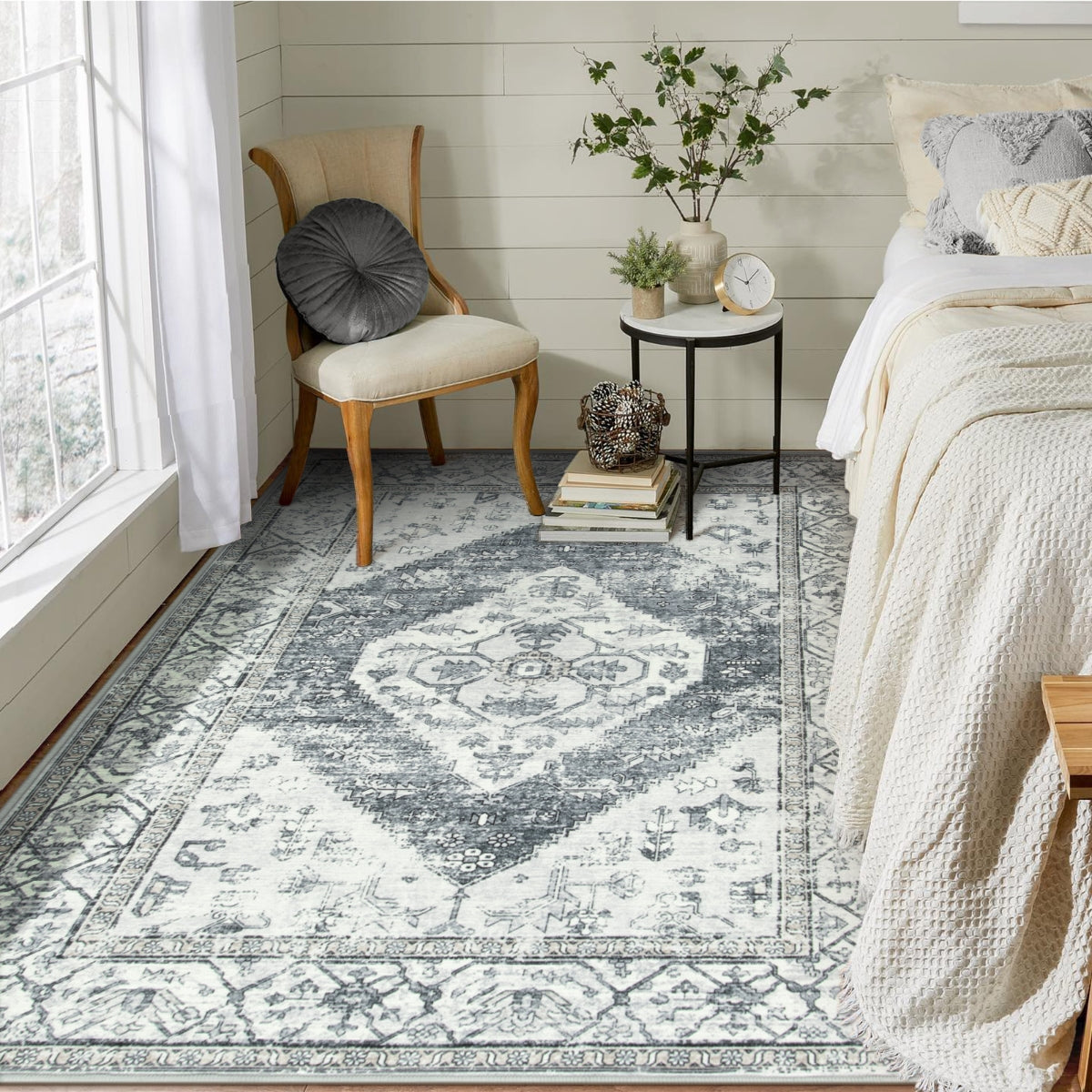 Adelyn Washable Traditional Vintage Distressed Light Grey Rug Clearance Rugs Lahome 3' x 5'