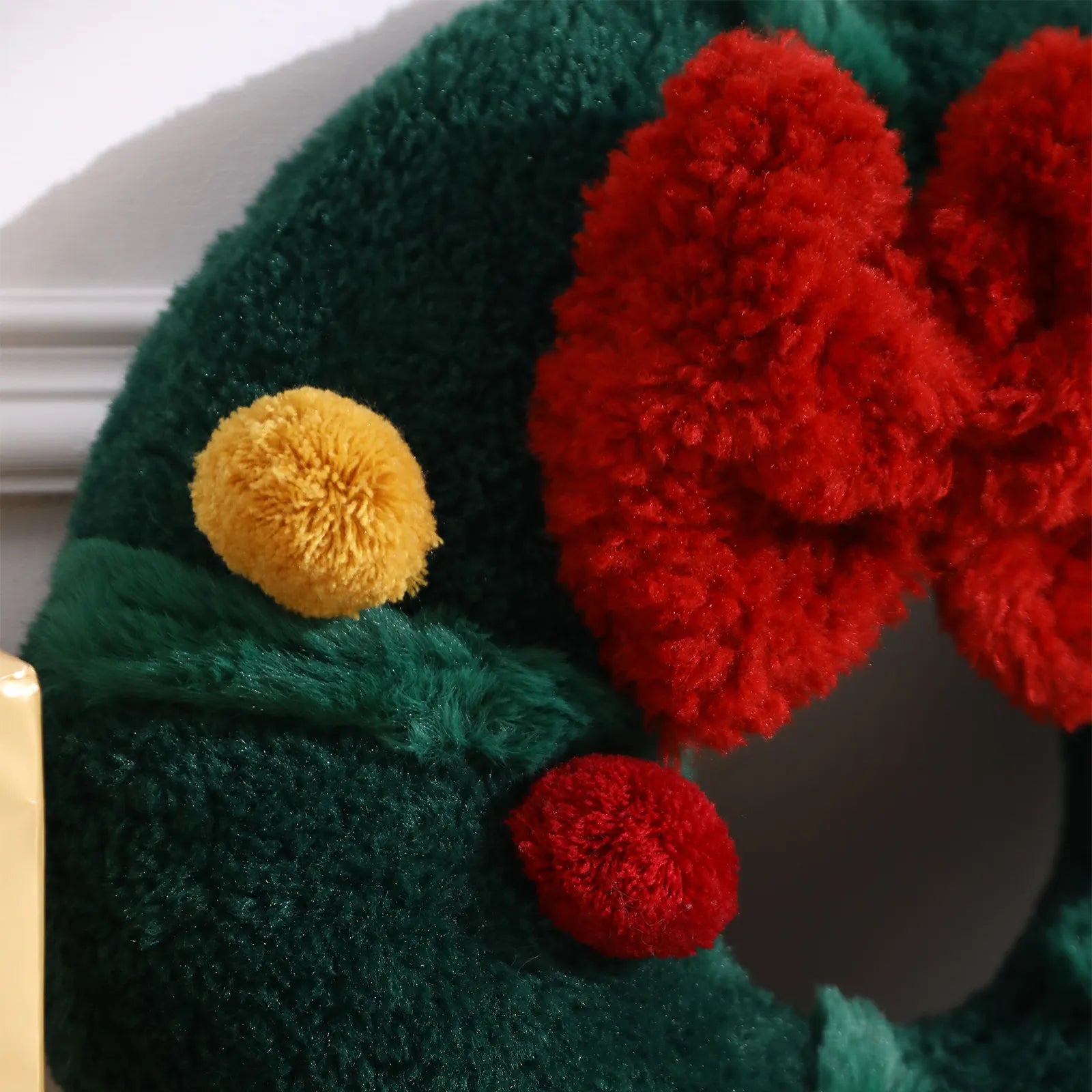 Ulysse Christmas Wreath Plush Pillow Pillow Lahome