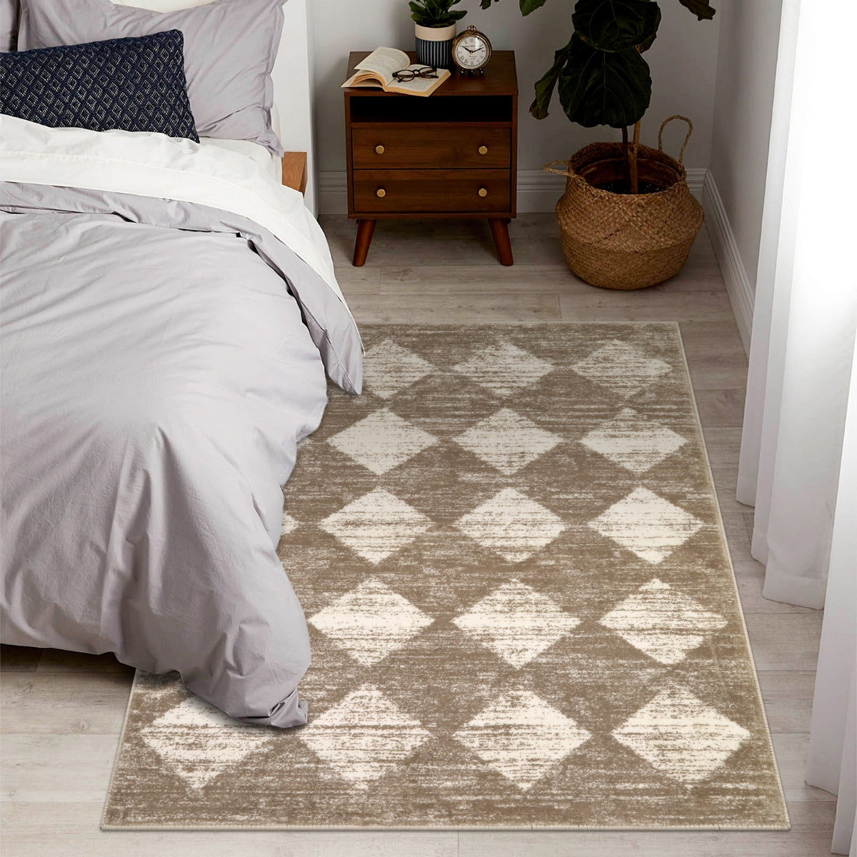 Soft Modern Geometric Area Rug