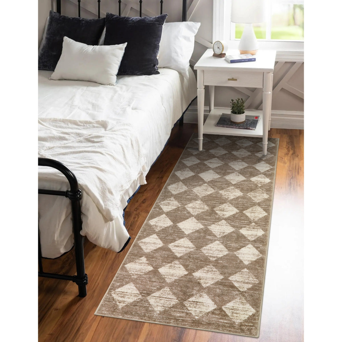 Soft Modern Geometric Area Rug