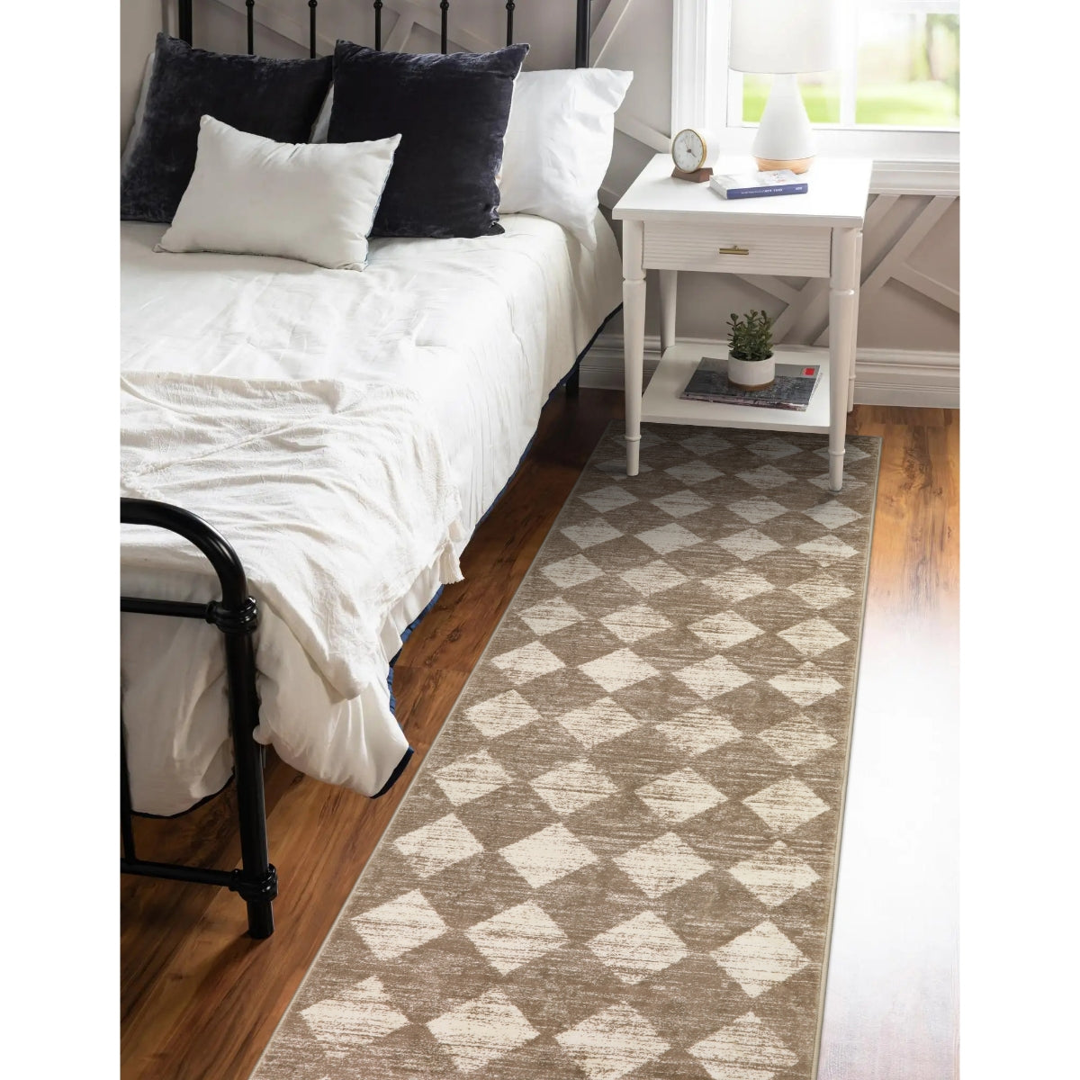 Soft Modern Geometric Area Rug