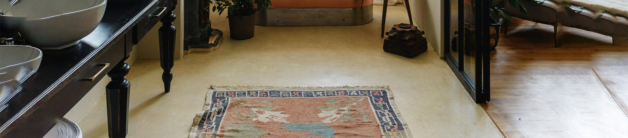 Crease Removal Tips for Your Lahome Rugs