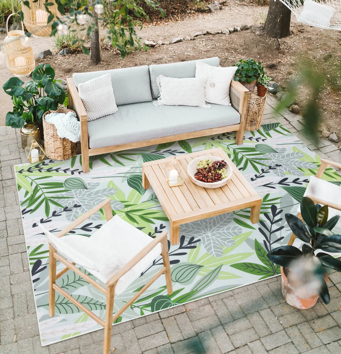 Soleil Washable Floral Green Indoor Outdoor Rug Outdoor Rugs Lahome