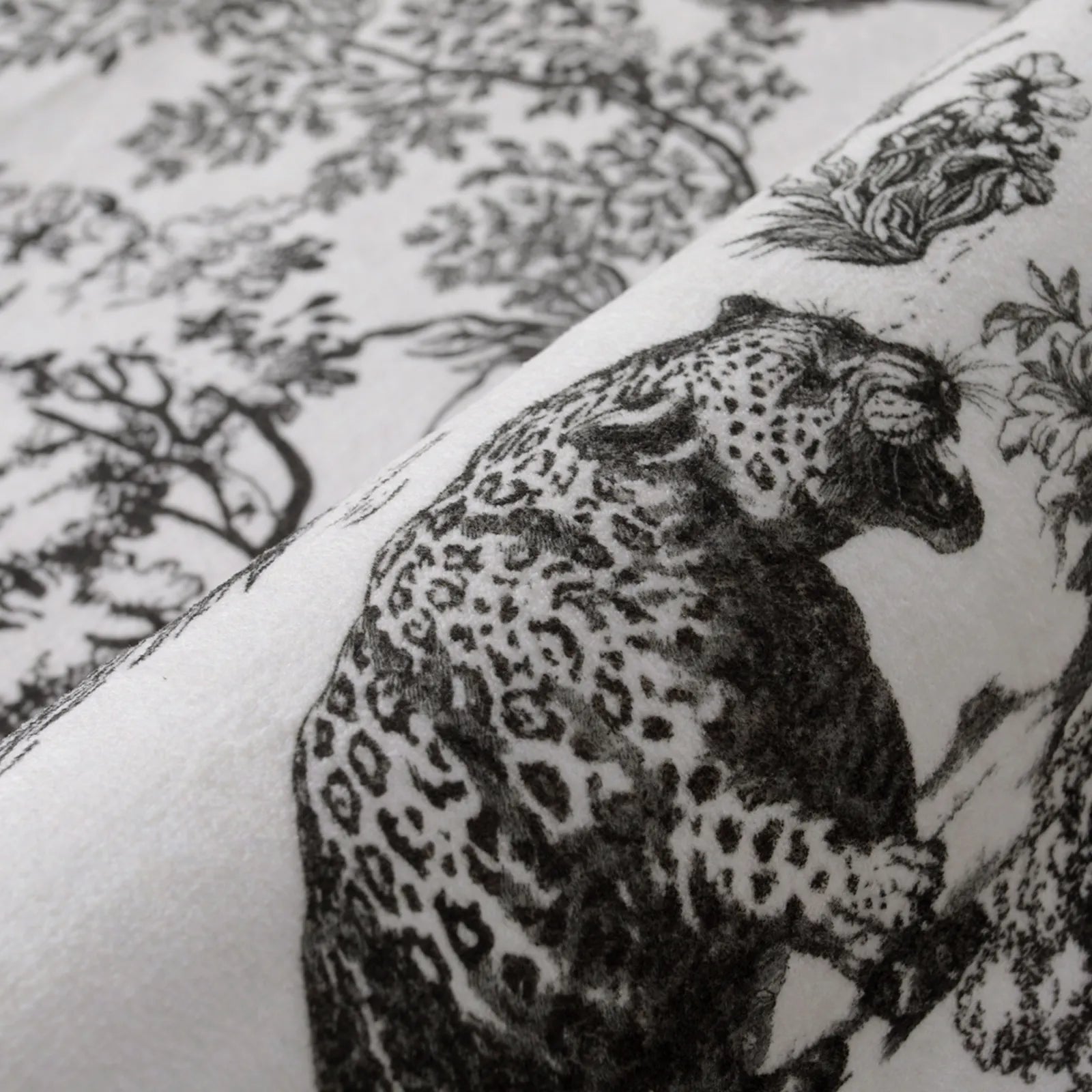 Brume Washable Vintage Toile Tiger Grey Rug Area Rugs Lahome