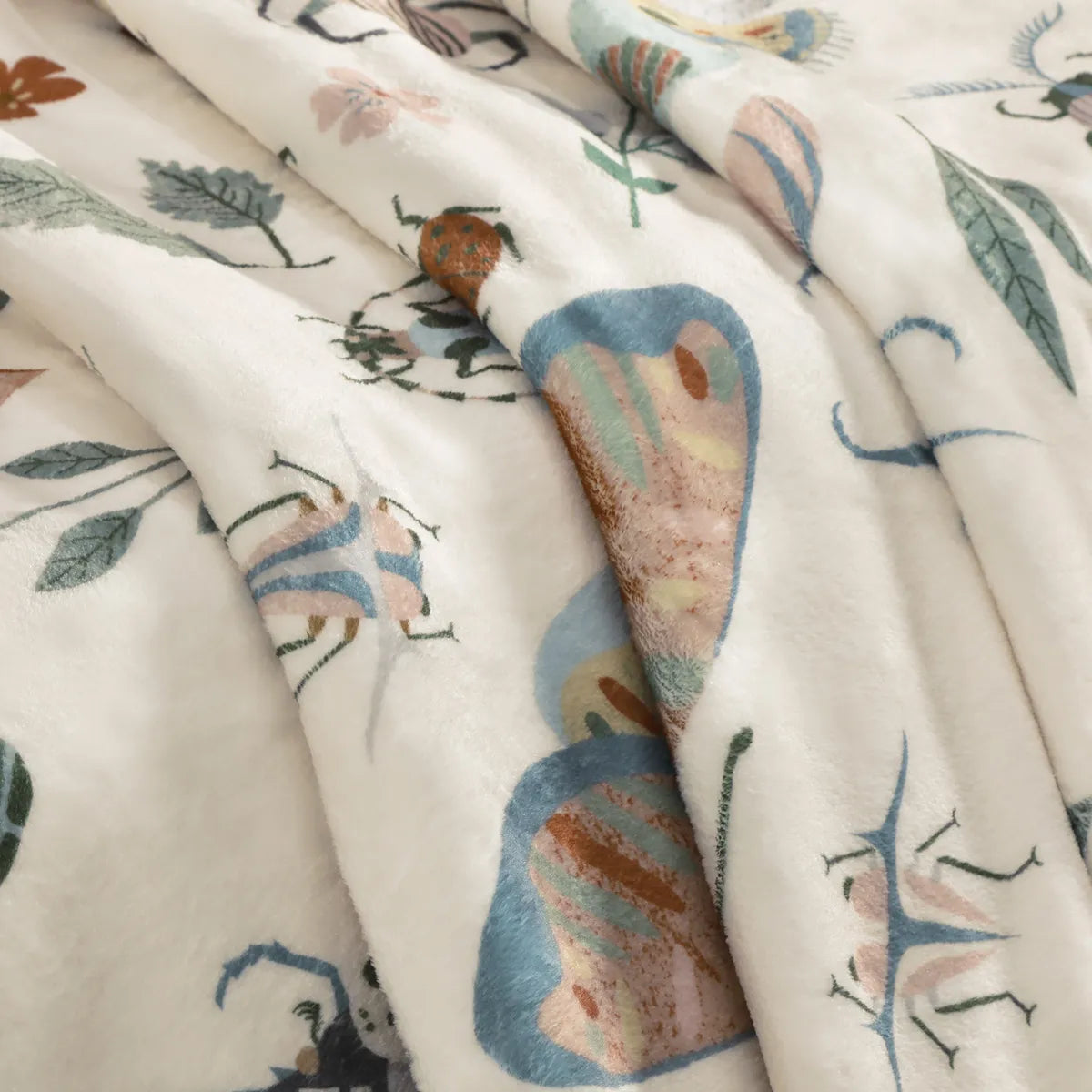 Lunelle Washable Modern Insect Beige Throw Blanket Blanket Lahome