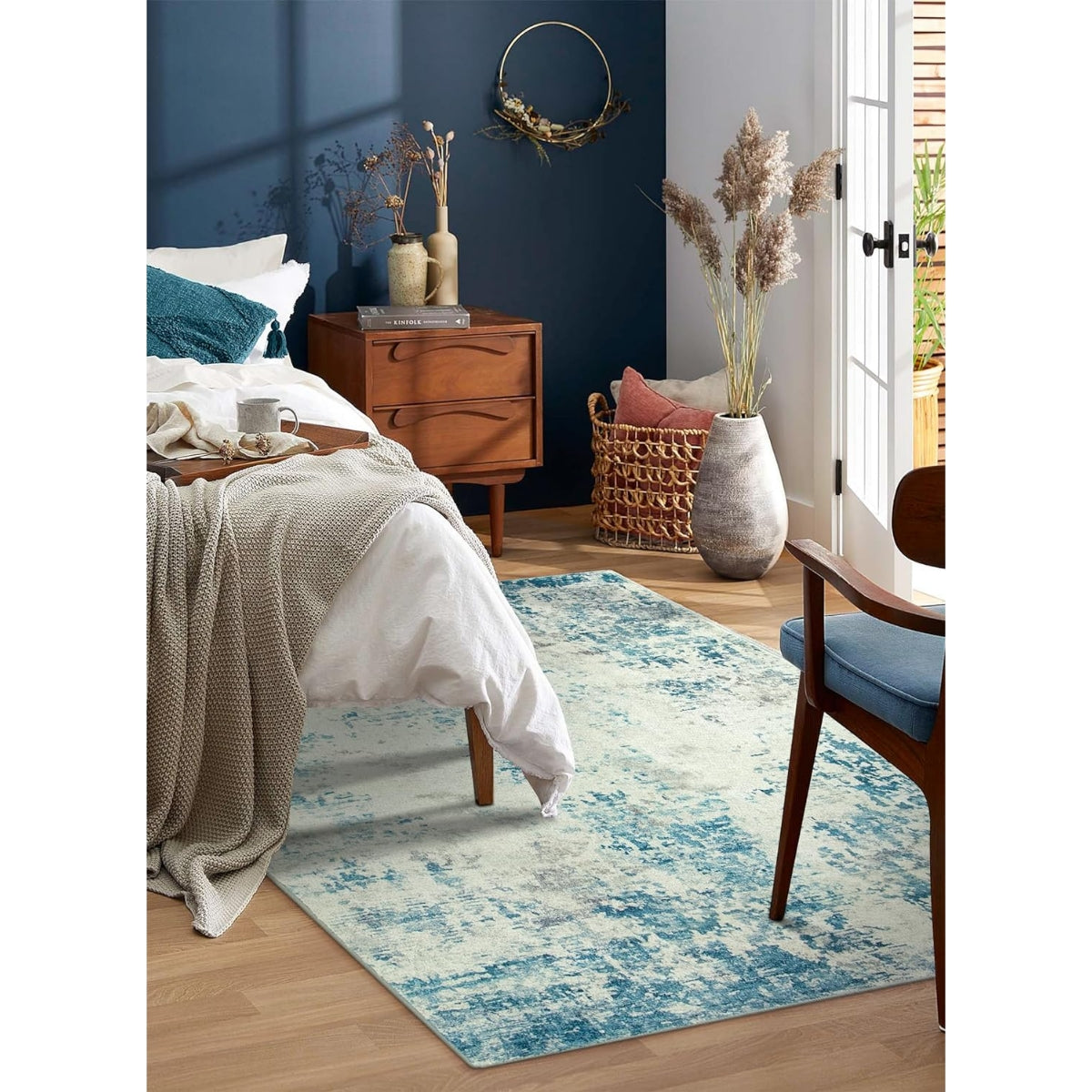 Mireille Contemporary Modern Abstract Blue/Ivory Area Rug