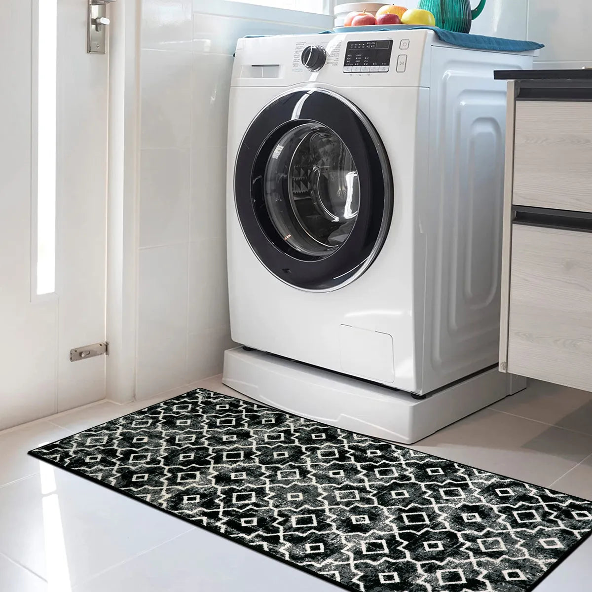 Sierra Moderner Stil Marokkanisches Muster Waschbarer Teppich in Schwarz Area Rugs Lahome 60 x 130 cm (Rechteckig)