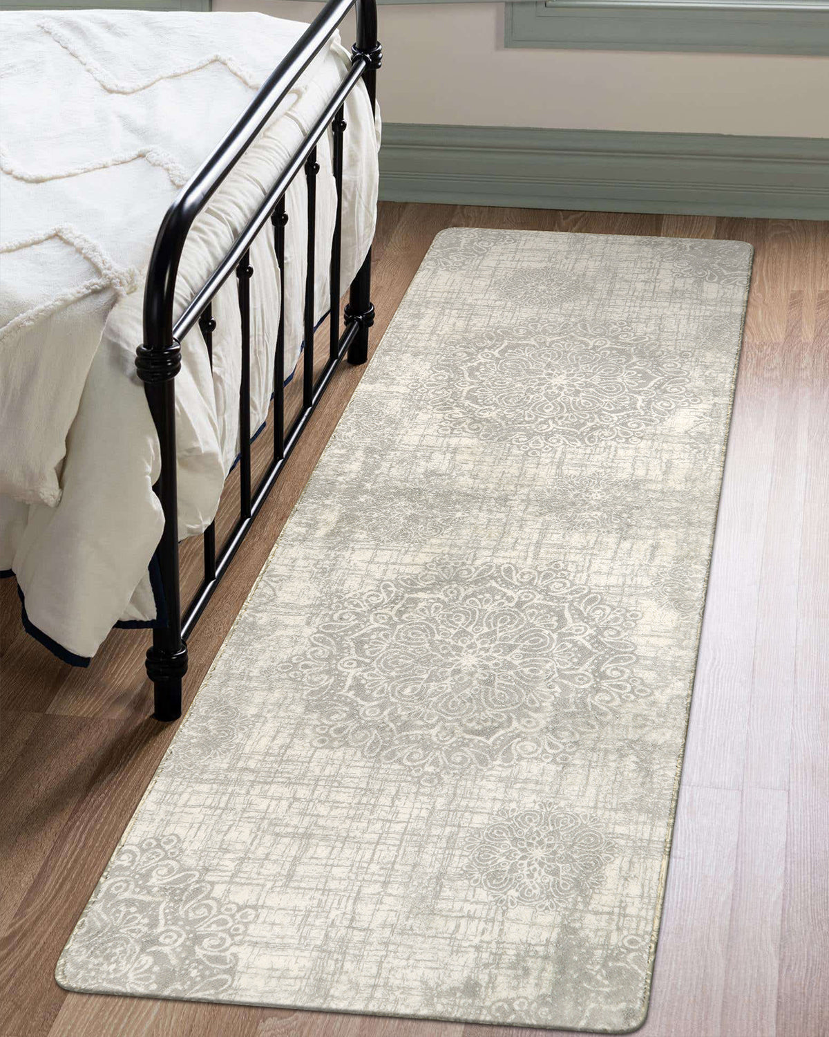 Oriane Washable Vintage Medallion Rug Area Rugs Lahome